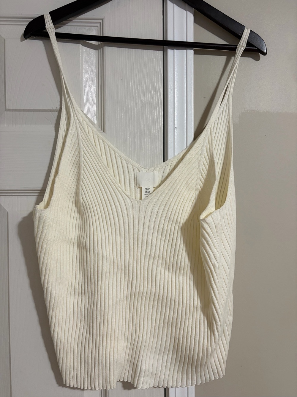 H&M Women's Cream Ribbed V-Neck Tank Top